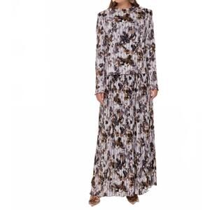 NEW BEAT 2-piece skirt set in cream